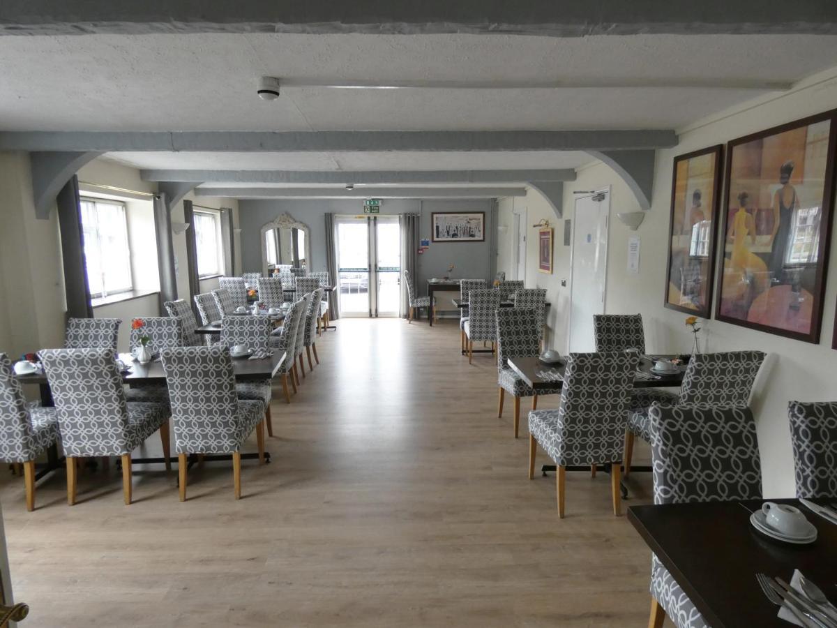 The Riverside Hotel Monmouth Exterior foto